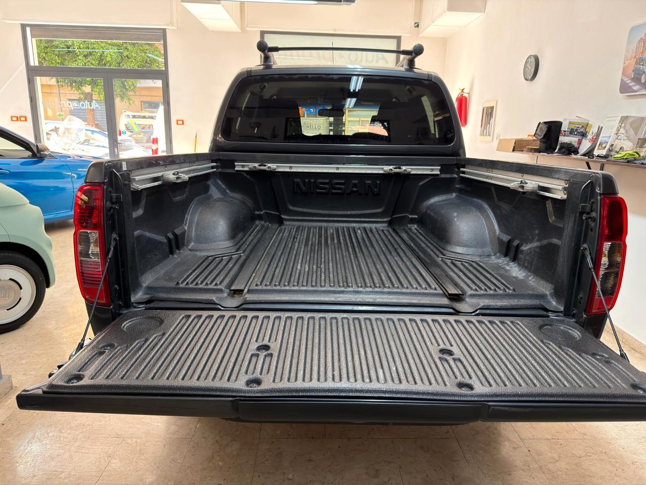 Nissan Navara 2.5 dCi 190CV 4 porte Double Cab Hard Top