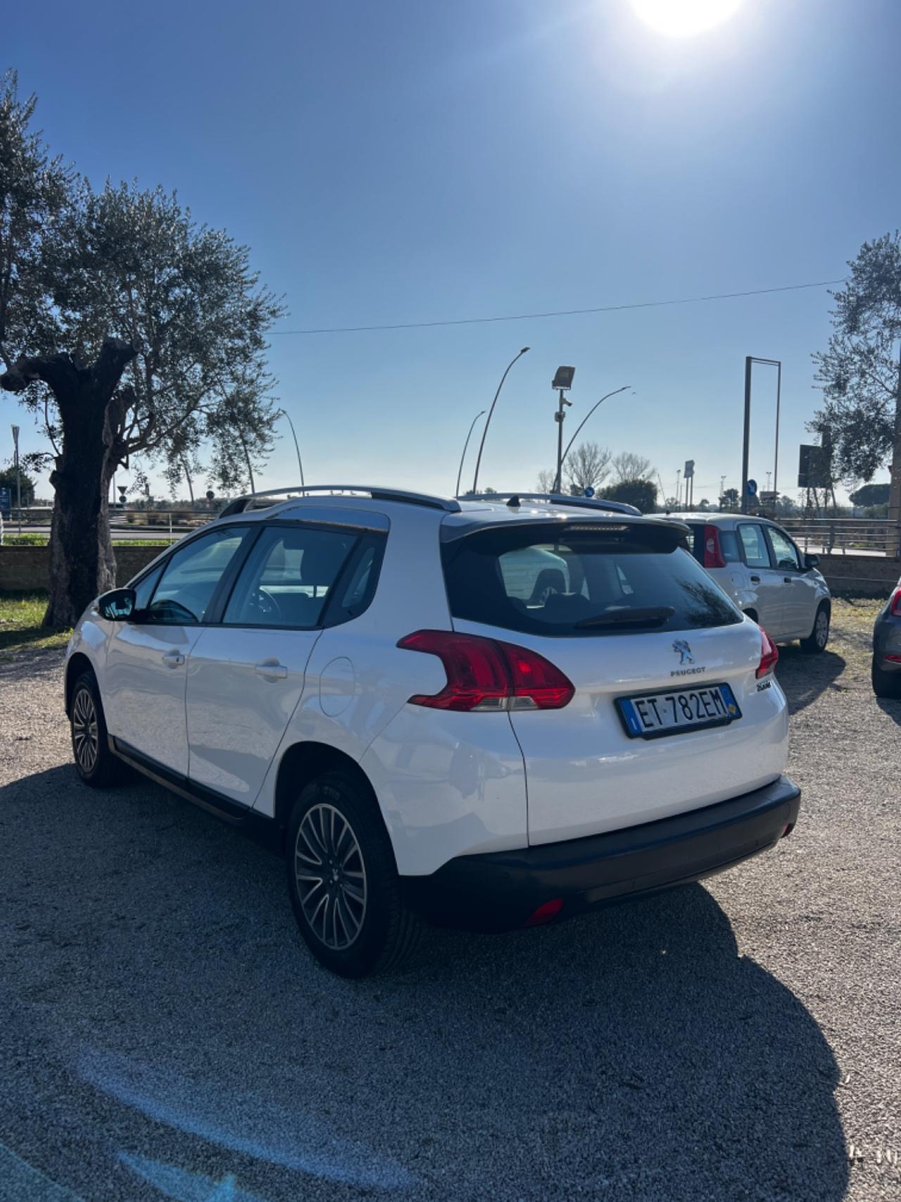 Peugeot 2008 1.2 VTi 82CV Allure come nuovaaa!!