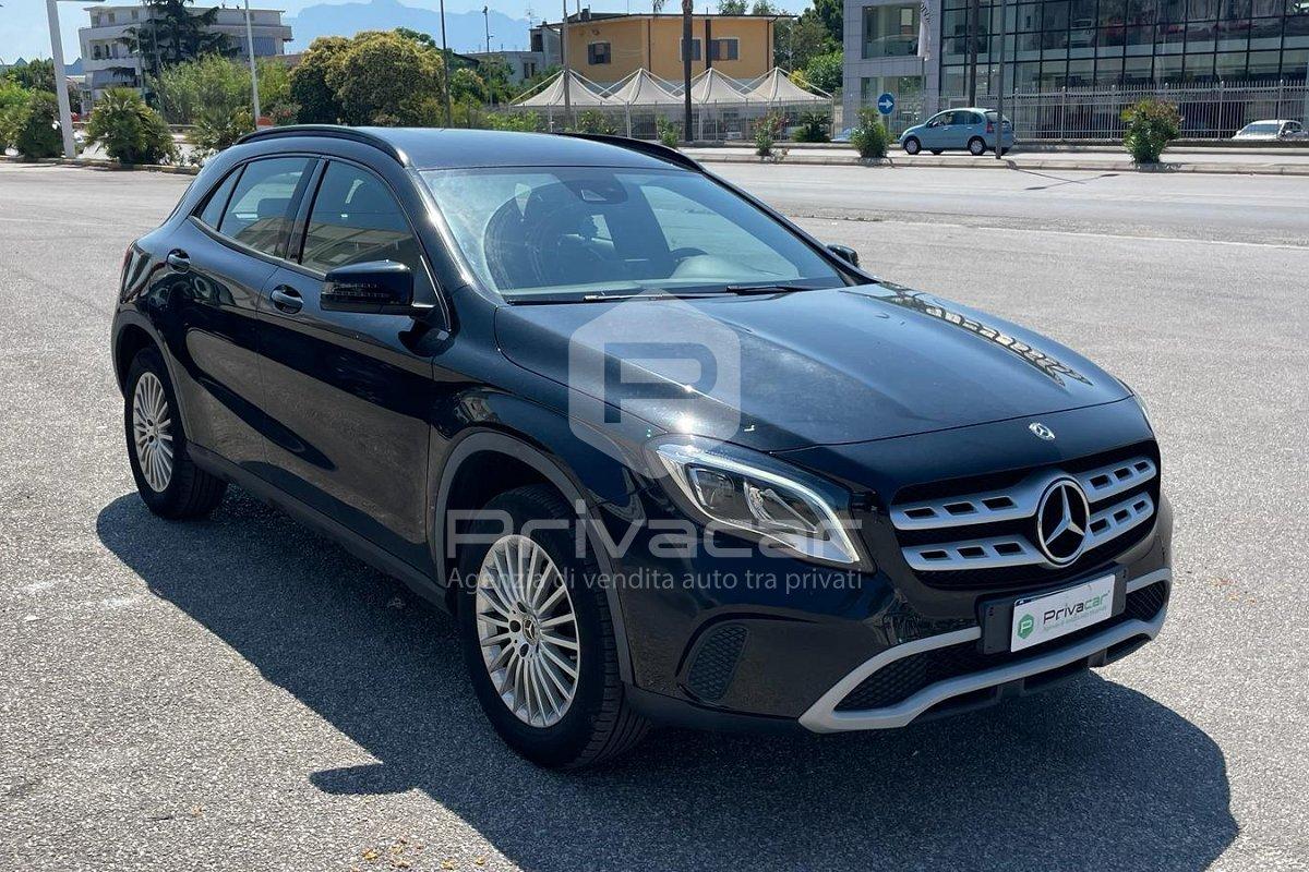 MERCEDES GLA 180 Business