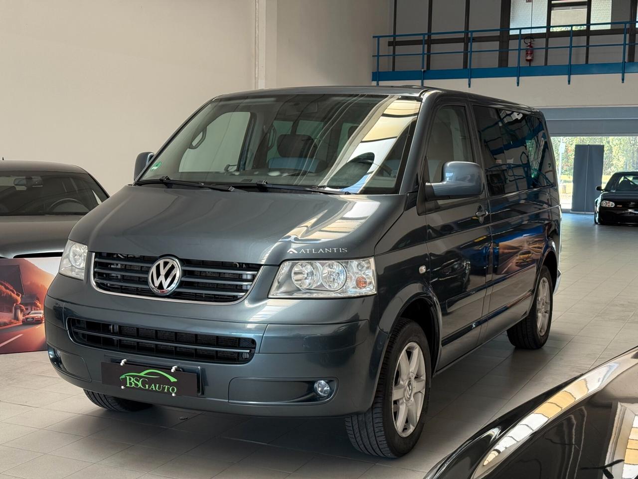 Volkswagen Multivan 2.5 TDI/130CV atlantis