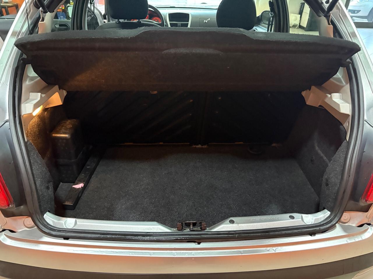 Peugeot 207 1.2 57 CV 5p. GPL