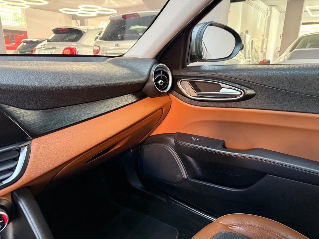 Alfa Romeo Giulia 2.2 JTDM Business - FABIANOAUTO