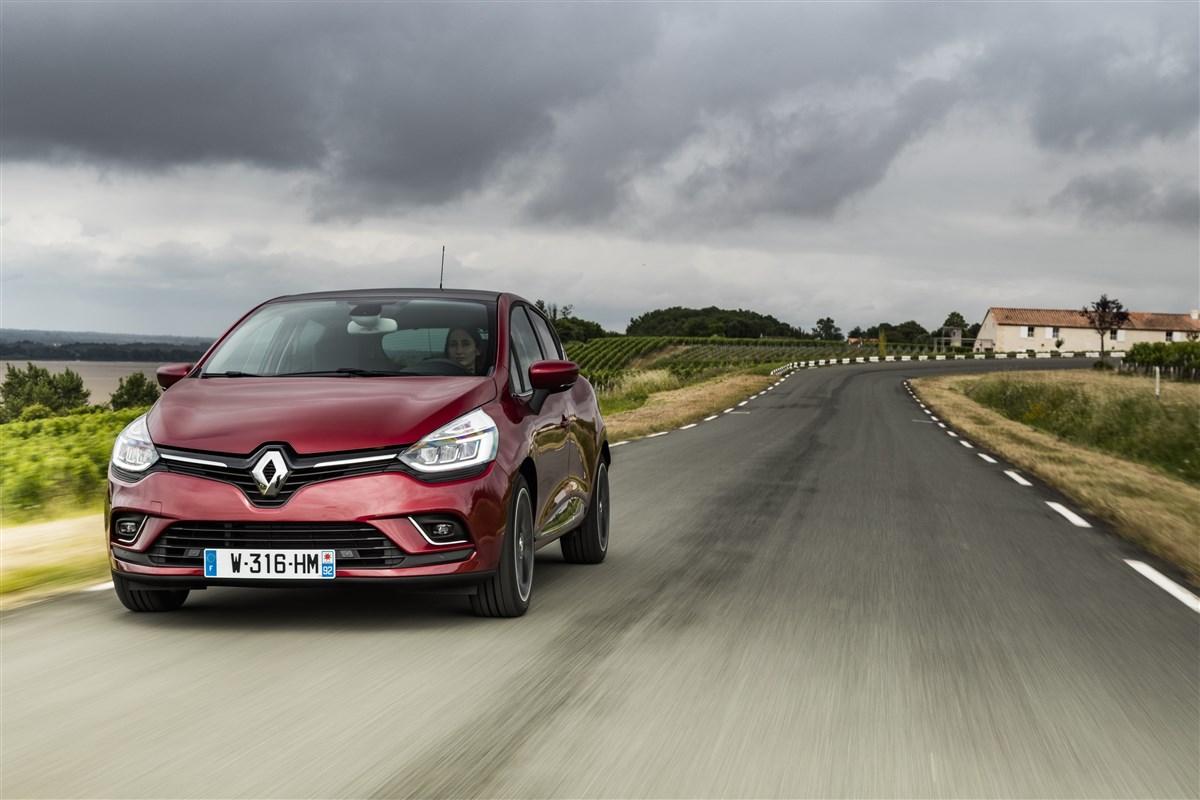 RENAULT Clio IV 2017 - Clio 0.9 tce energy Life Gpl 90cv