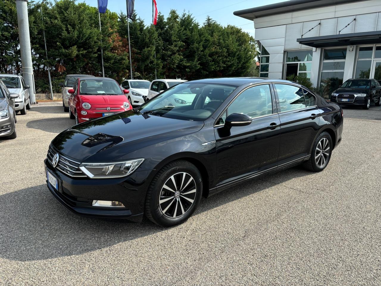 Volkswagen Passat 2.0 TDI Highline BlueMotion Technology - 2017