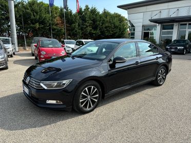 Volkswagen Passat 2.0 TDI Highline BlueMotion Technology - 2017