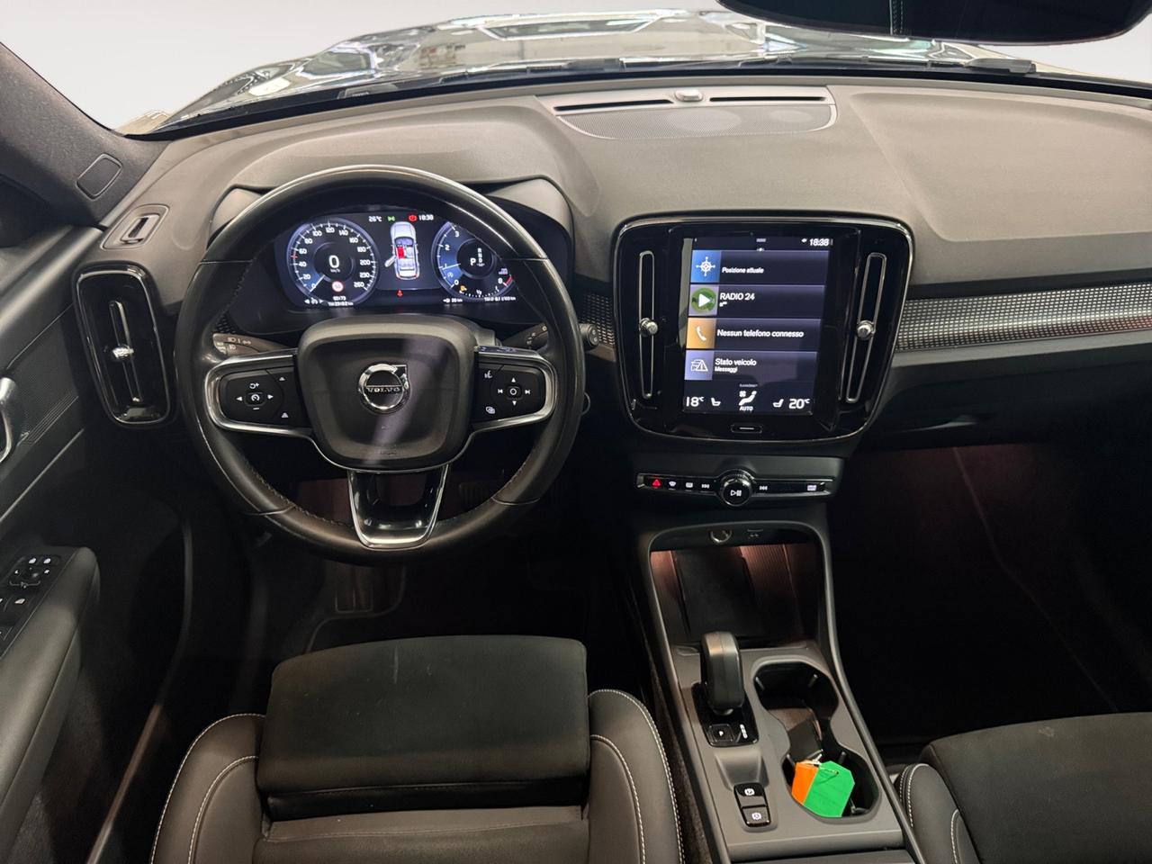 VOLVO XC40 N1 T2 Core auto IMMATRICOLATO AUTOCARRO N1