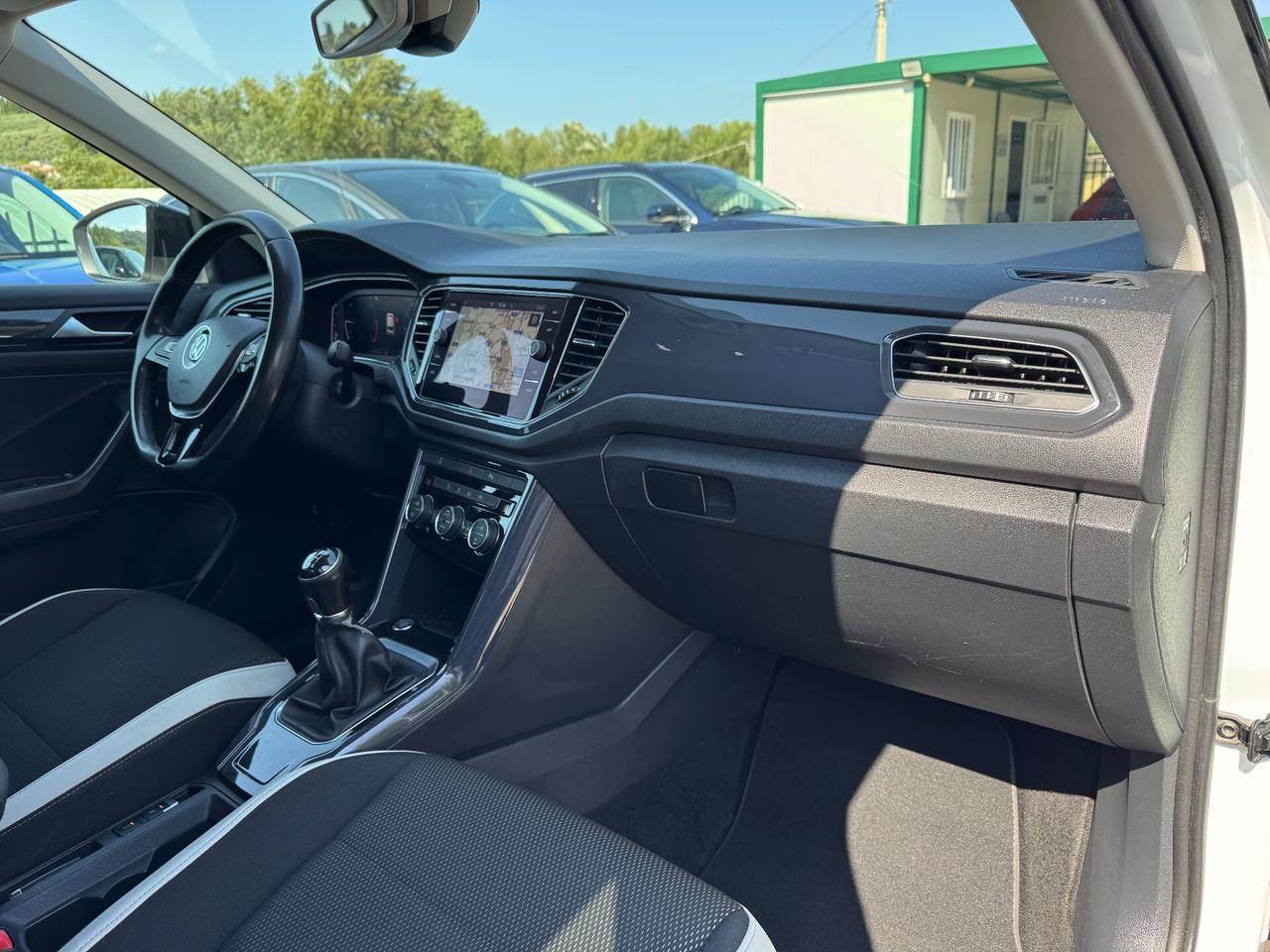 Vw T-ROC 1.6TDI 116cv/VIRTUAL COCKPIT/FULL LED.