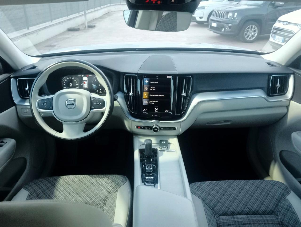 Volvo XC 60 XC60 B4 (d) Geartronic Momentum Pro