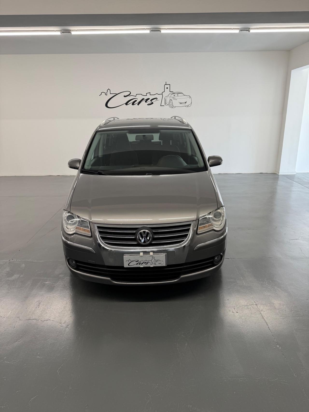 Volkswagen Touran 2.0 TDI DSG Highline Autocarro 5 posti