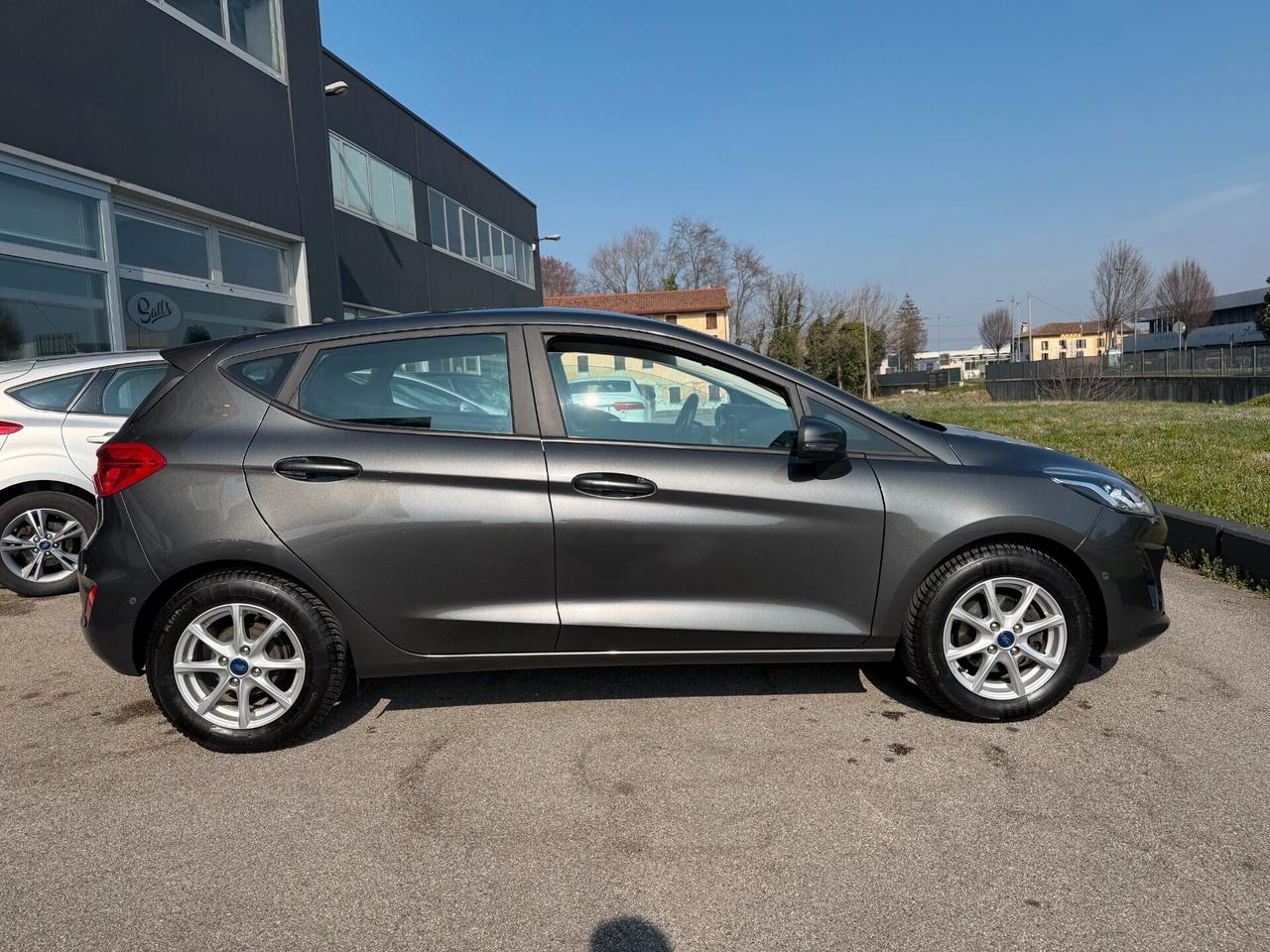 Ford Fiesta 1.1 5 porte Neopatentati