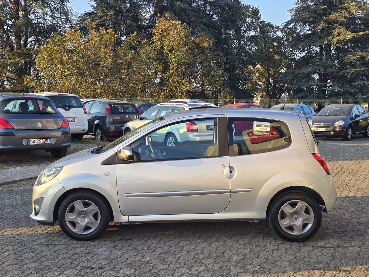 Renault Twingo 1.2 b. |NEOPATENTATI