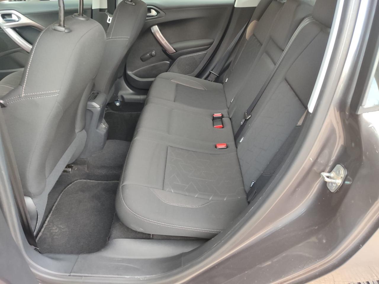 Peugeot 2008 BlueHDi 100 CV Active 2016