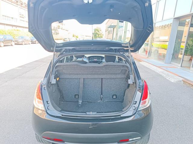 LANCIA Ypsilon 1.2 69 CV 5 porte Elefantino