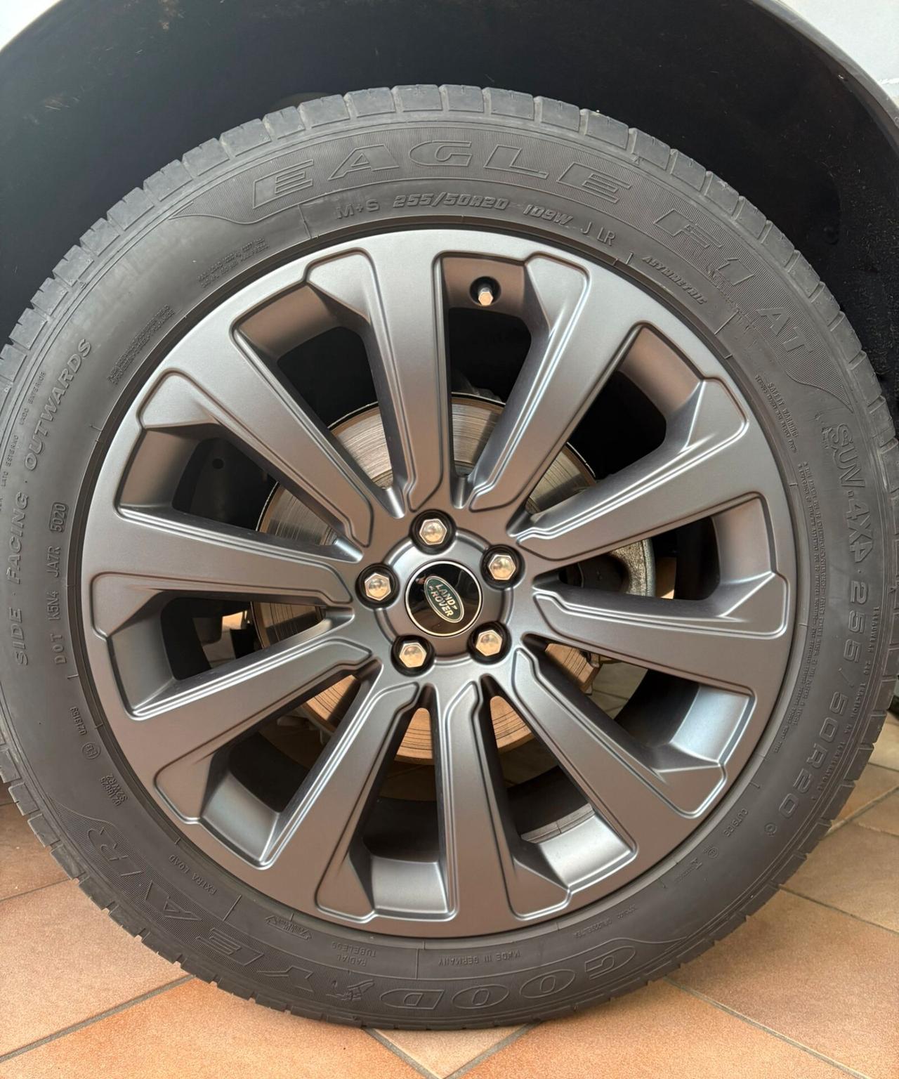 Land Rover Range Velar 2.0D I4 204 CV R-Dynamic SE