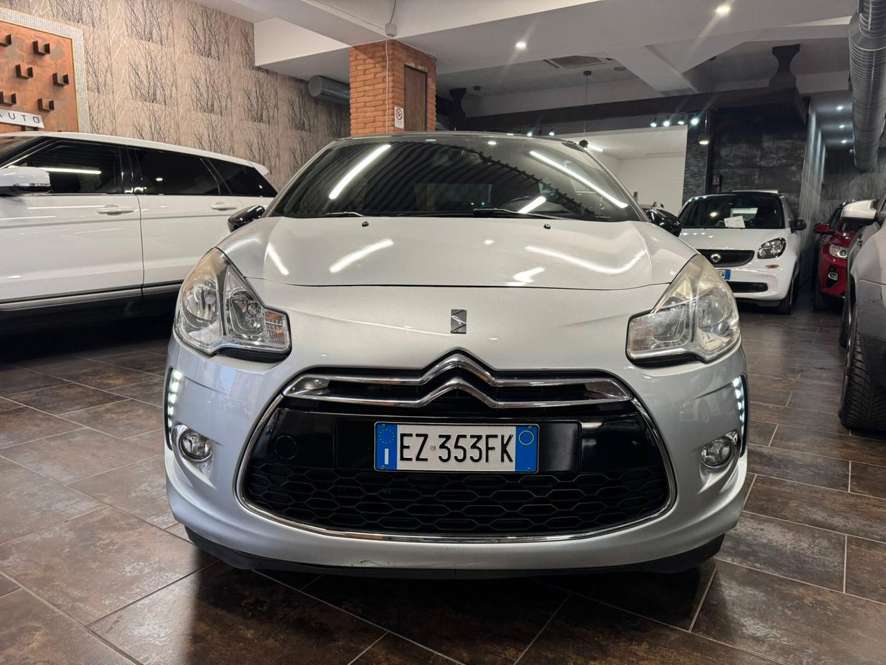 Citroen DS3 BLUEHDI 100 SeS IRRESISTEBLE