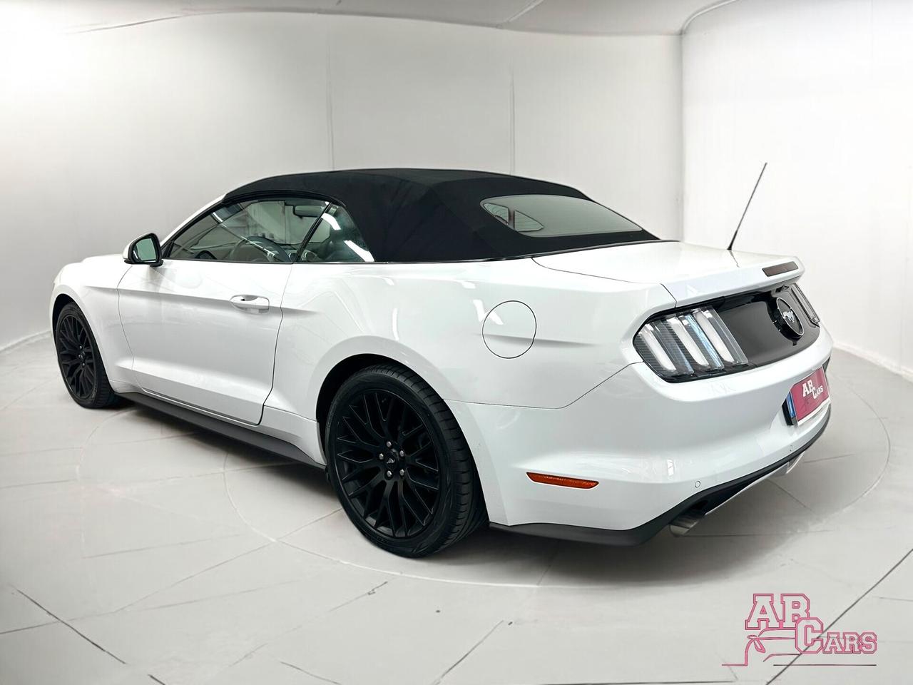 Ford Mustang 2.3 317cv Cabrio 4 posti