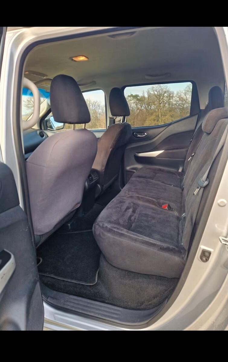 Nissan Navara 2.3 dCi 4WD Double Cab Manuale