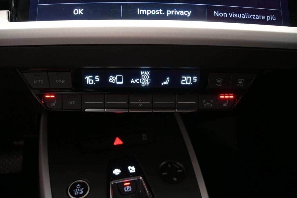 AUDI Q4 35 E-TRON 170CV AUTOMATIC BUSINESS ADVANTAGE ( FARI LED - VIRTUAL COCKPIT - CLIMA TRIZONA - NAVI - PDC - CERCHI 18 )