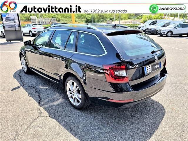 SKODA Octavia Wagon 2.0 TDI 150cv Executive DSG