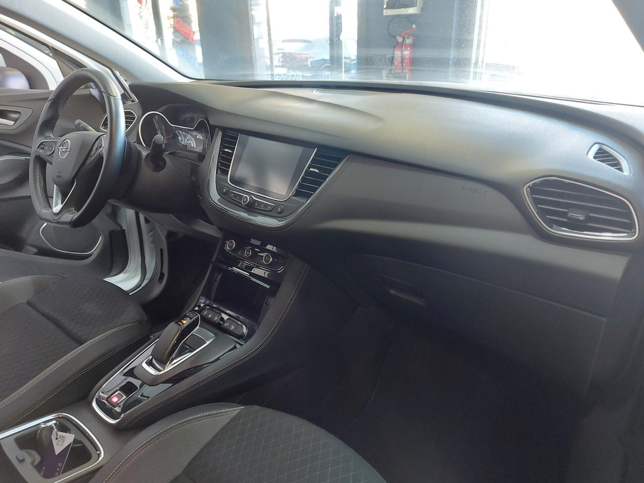 Opel Grandland X 1.6 Hybrid4 Plug-in aut. AWD