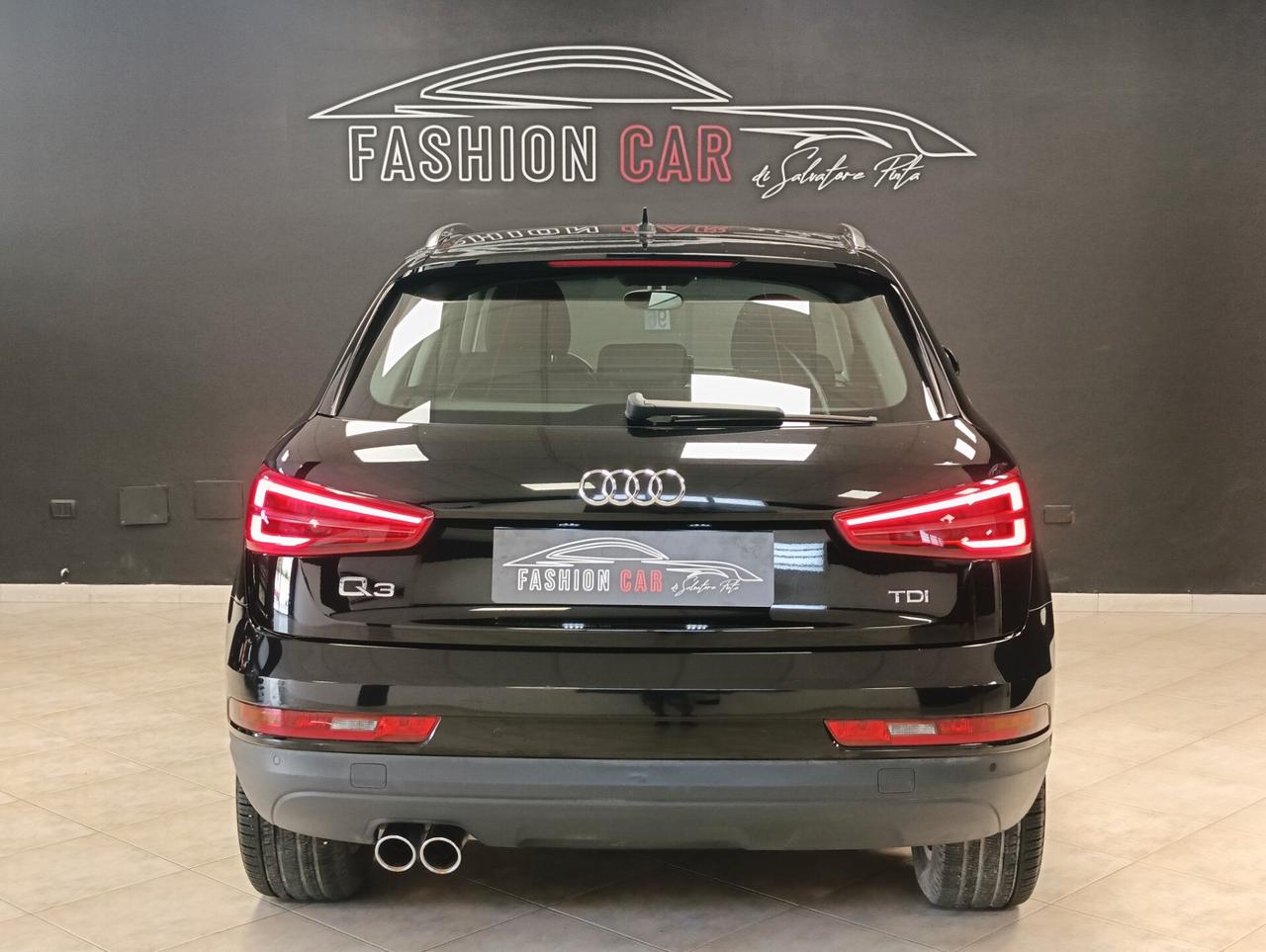 Audi Q3 2.0 TDI 120 CV Business