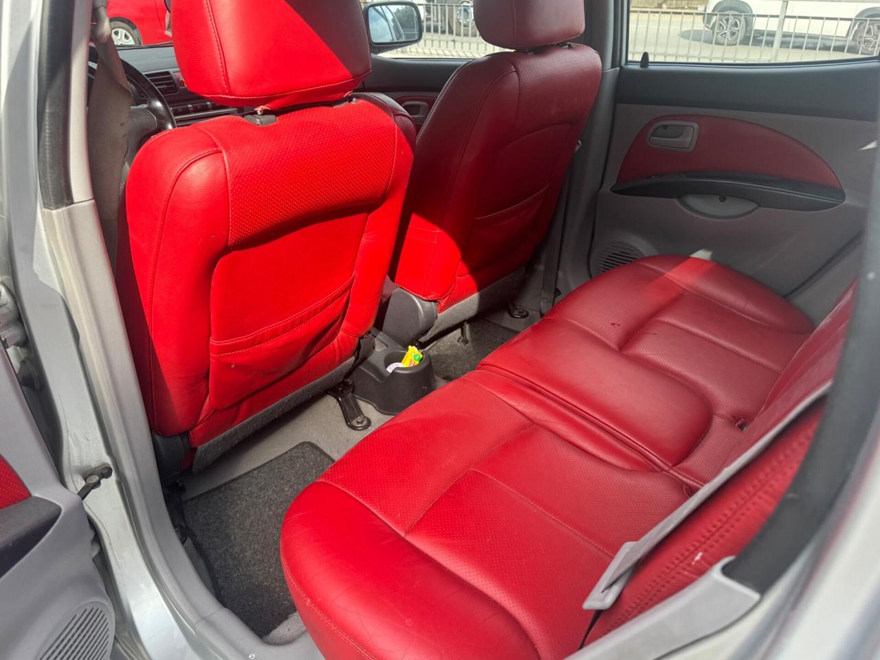Kia Picanto 1.1 12V EX spcy 2005 automatic,pelle..