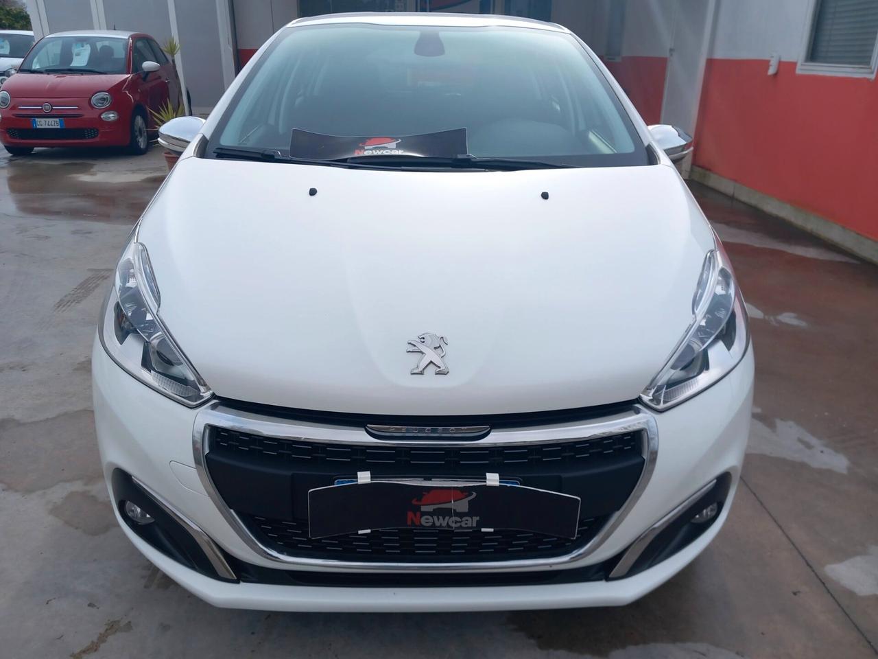 Peugeot 208 PureTech 82 5p. GPL Allure FULL OPTIONAL TENUTA PARI AL NUOVO NAVI SENSORI XENO LED