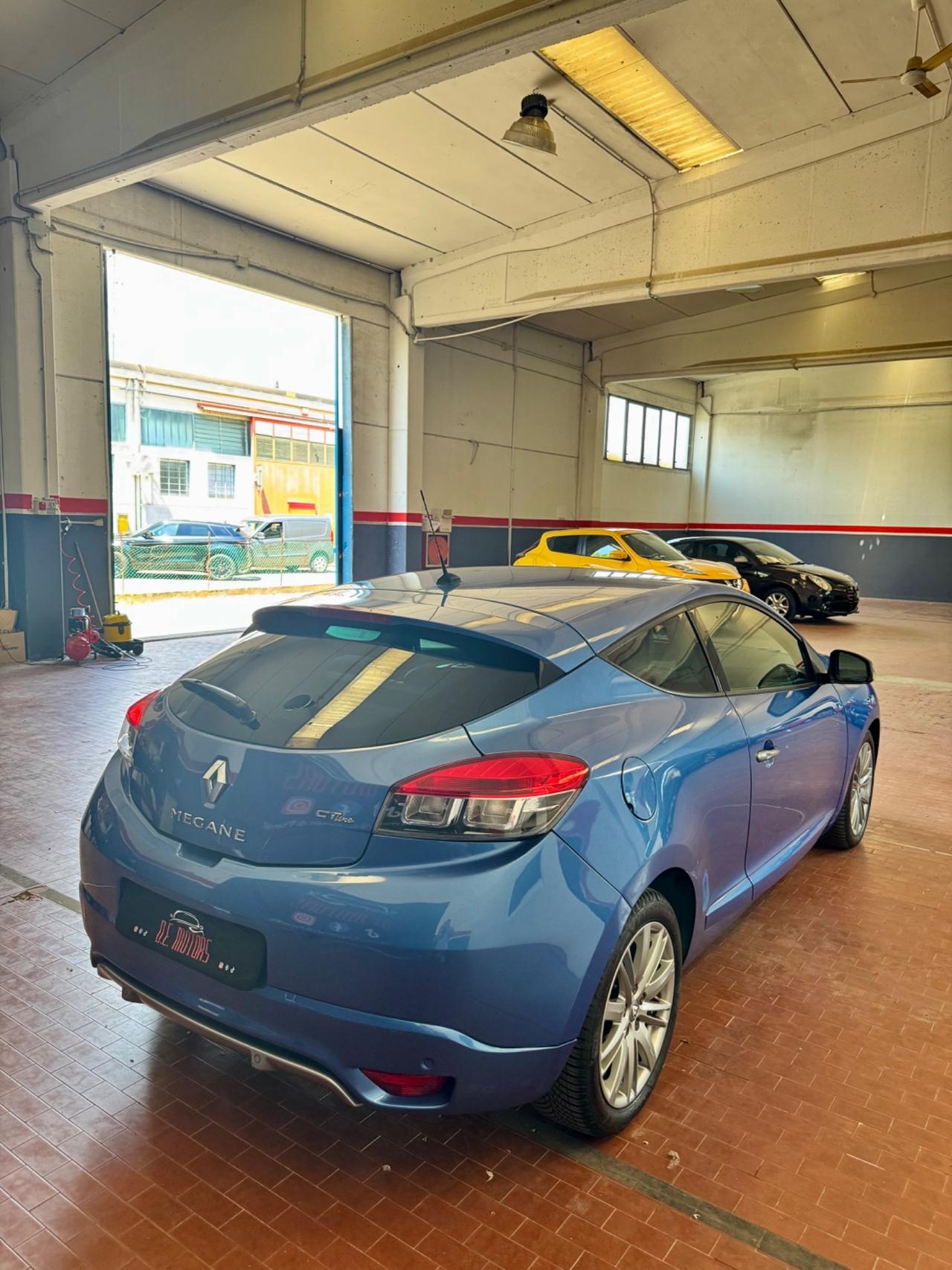 Renault Megane Mégane Coupé 1.6 dCi 130CV Start&Stop ESM Energy GT Line