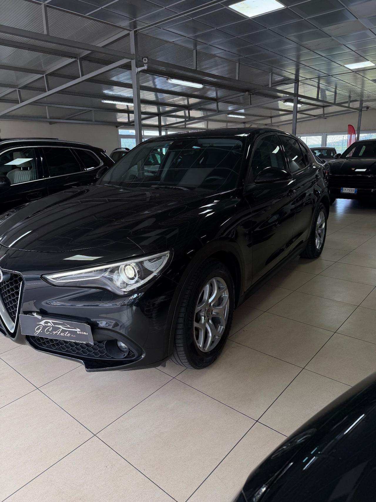 Alfa Romeo Stelvio 2.2 Turbodiesel 160 CV AT8 RWD 2021