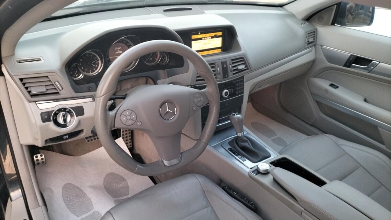 Mercedes-benz E 350 Coupé BlueEFFICIENCY Avantgarde