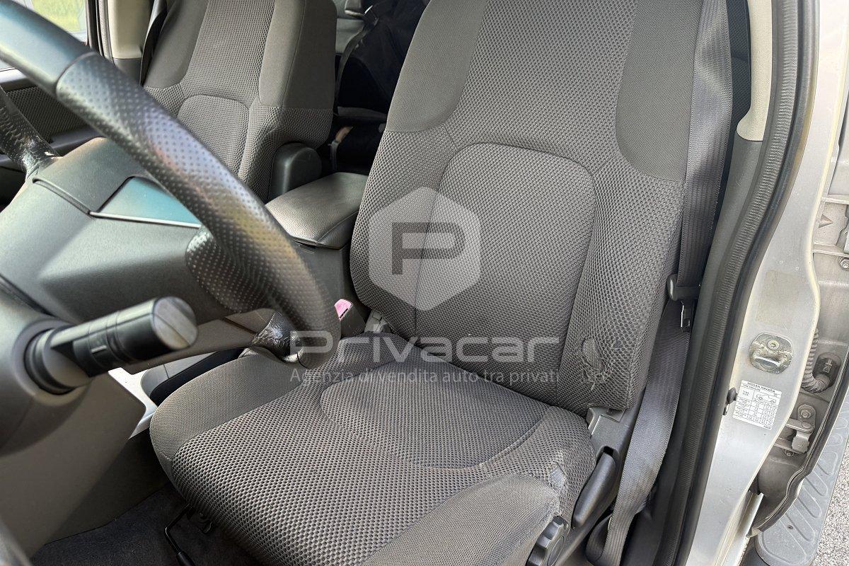 NISSAN Navara 2.5 dCi 4 porte Double Cab LE