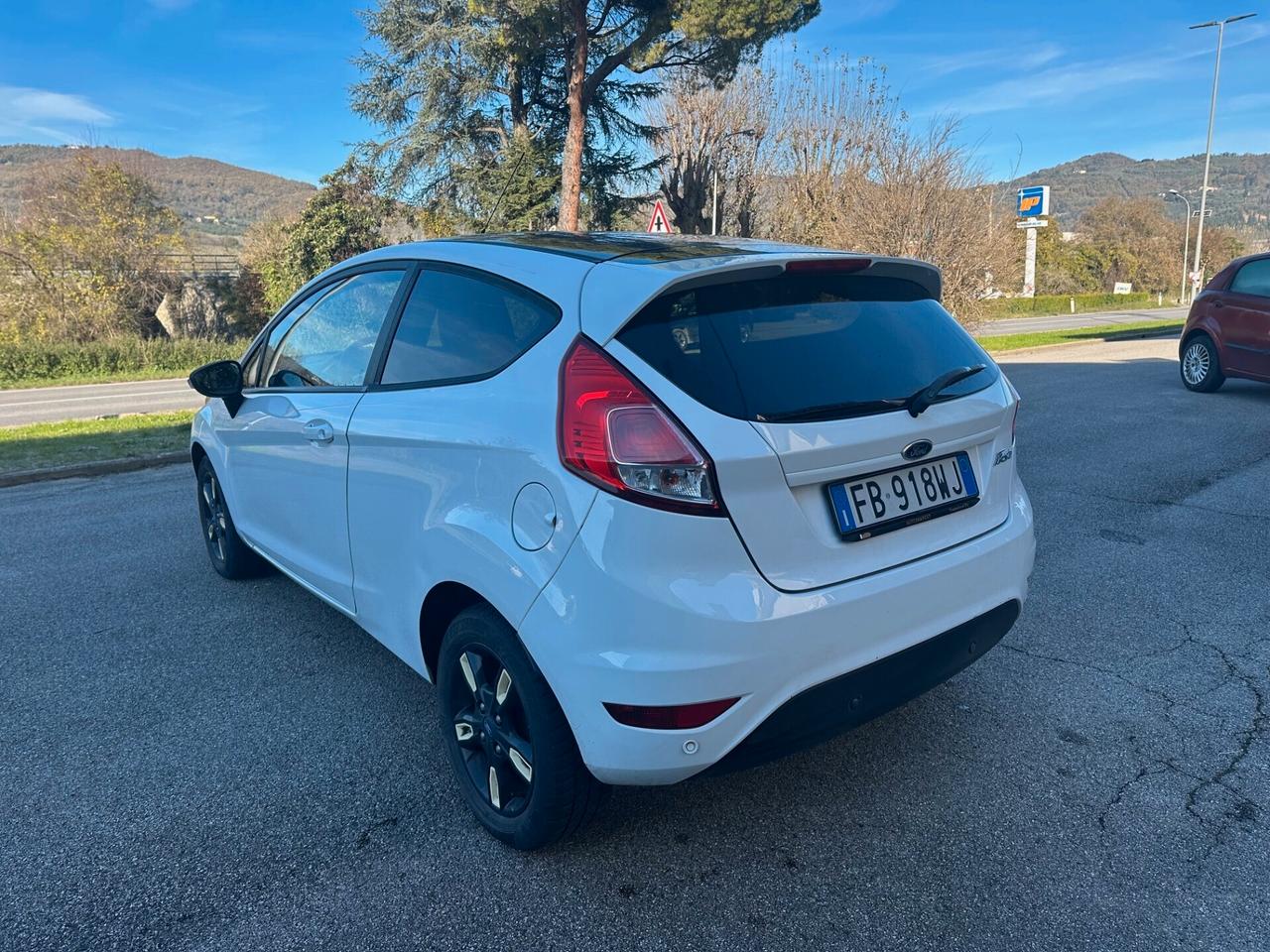 Ford Fiesta 1.4 3 porte Bz.- GPL Black & White Edition ok neo patentati