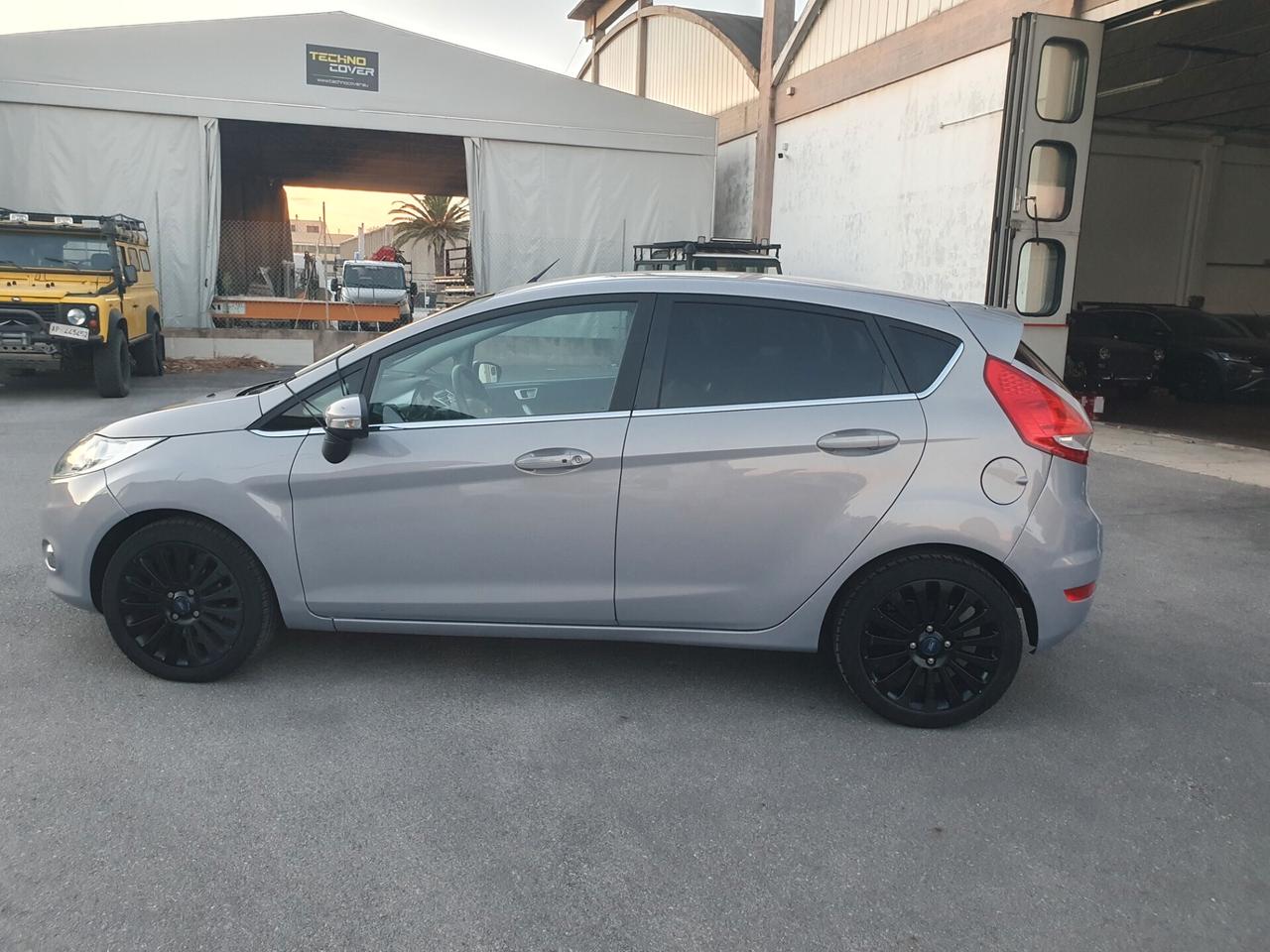 Ford Fiesta 1.4 TDCi 70CV 5p. Titanium. Neop 2012