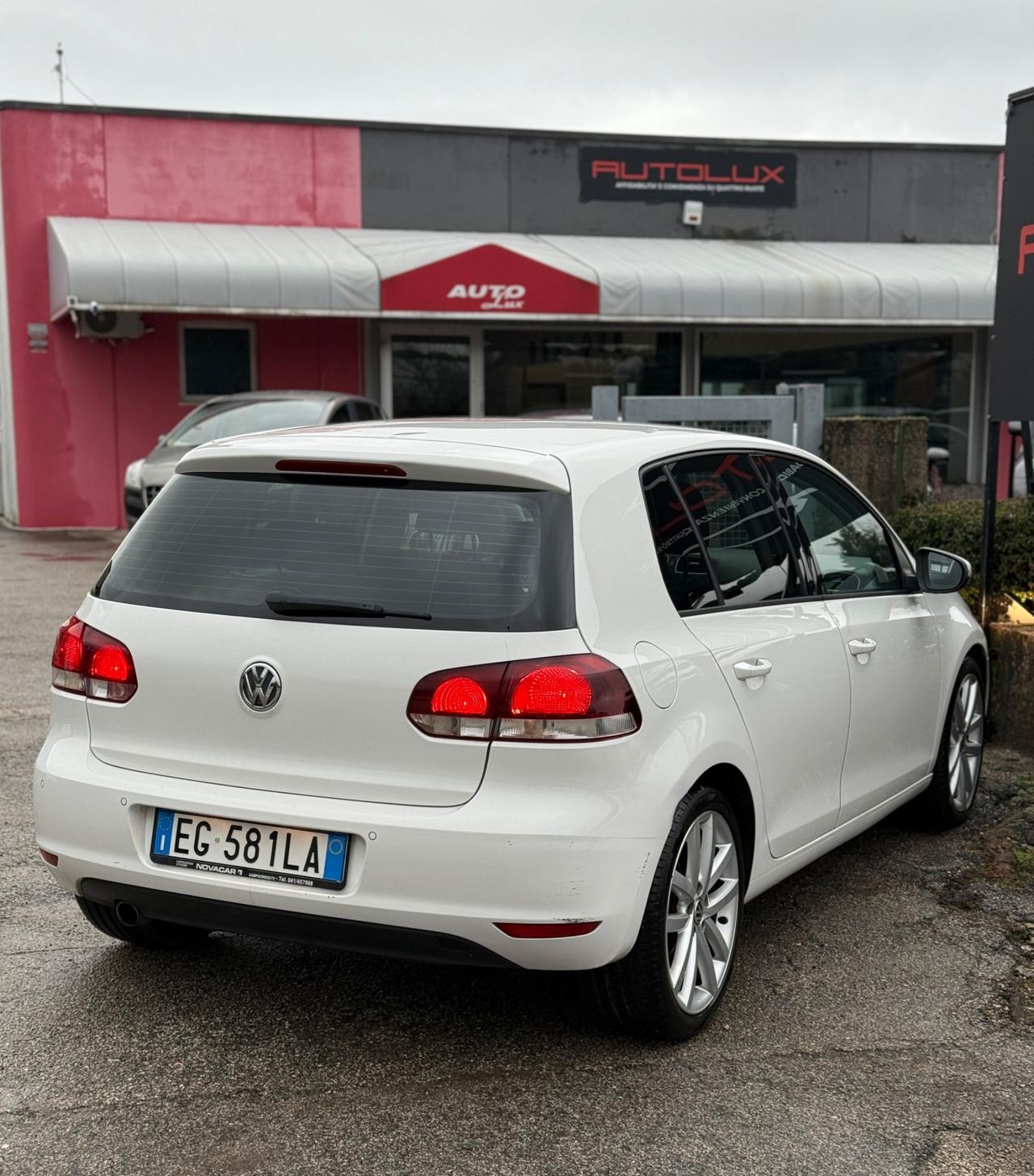 Volkswagen Golf 1.6 TDI DPF 5p. Highline 2011 OK NEOPATENTATI