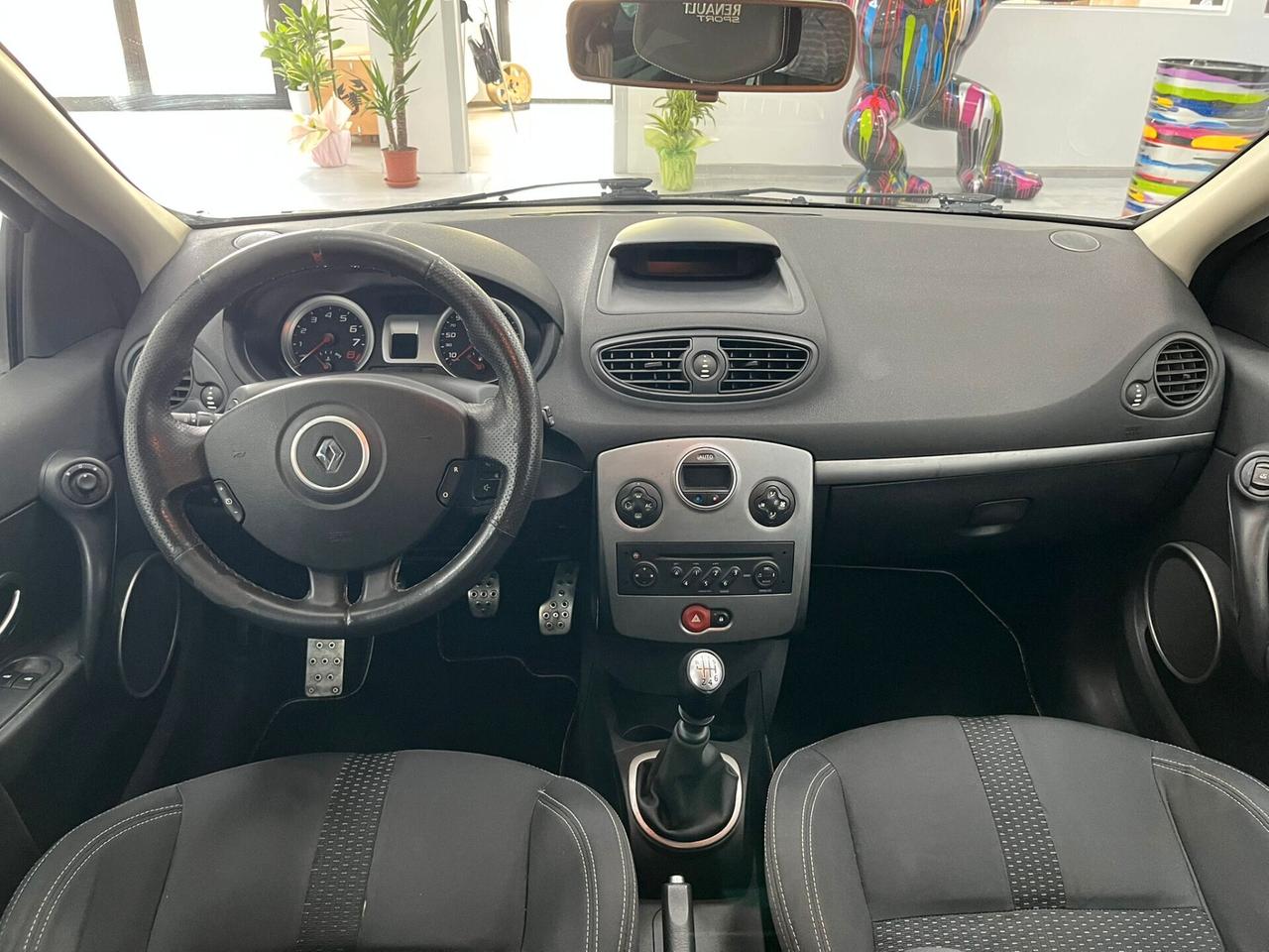 Renault Clio 3p 2.0 16v RS 200cv