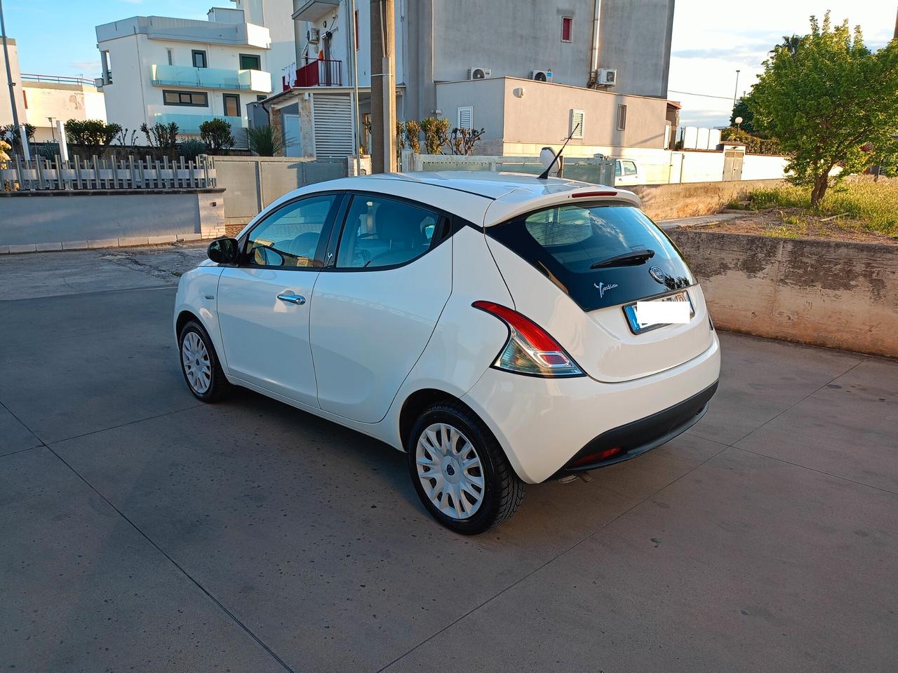 Lancia Ypsilon 1.200 5 porte