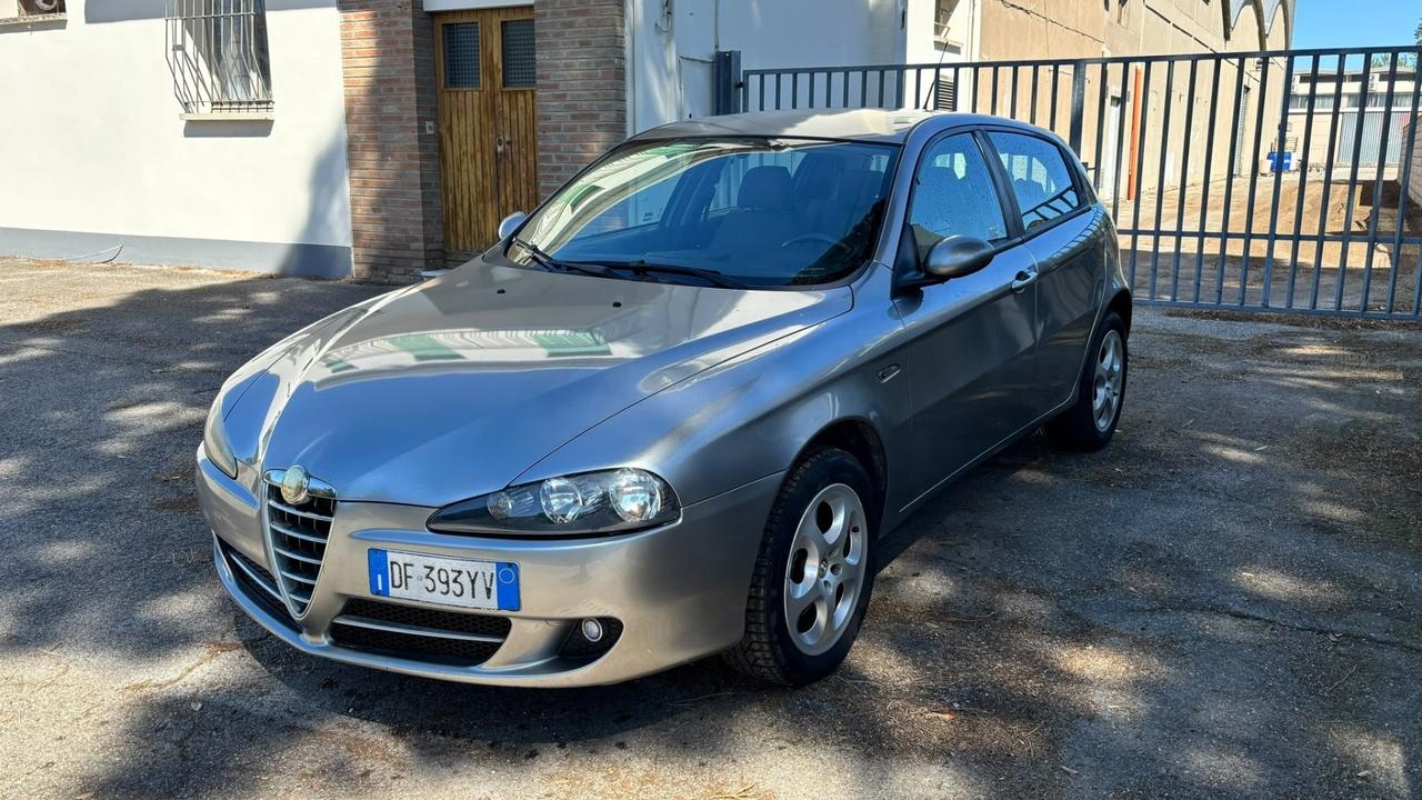 Alfa Romeo 147 1.9 JTD (120) 5 porte Progression