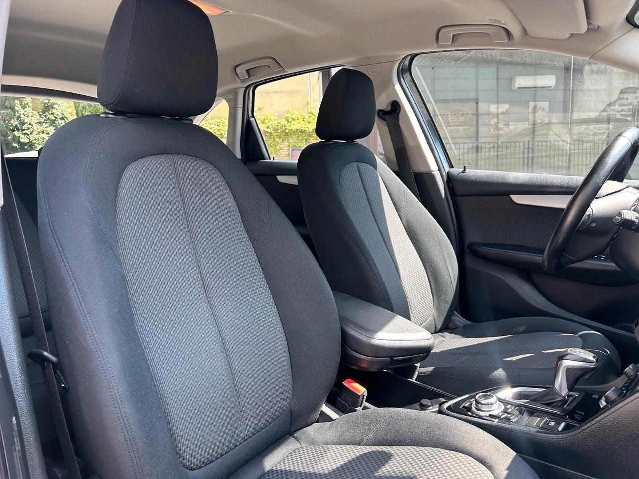 Bmw 2er Active Tourer 218d Advantage