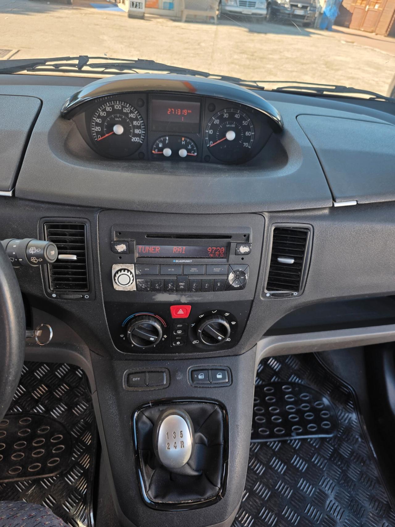 Fiat Idea 1.4 Active con 271.000lm Neopatentati ok