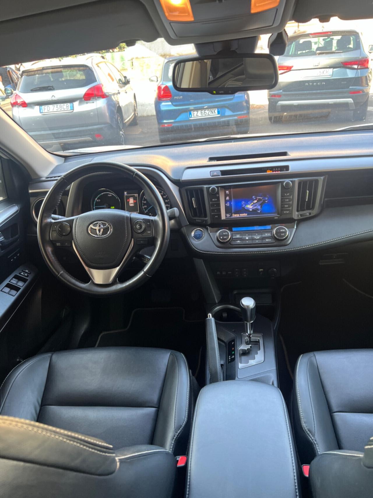 TOYOTA RAV 4 2.5 HYBRID 4WD LOUNGE