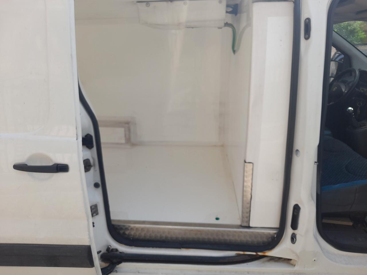 FIAT SCUDO 2.0 GASOLIO 136 CV CON FRIGO E A.T.P ANNO 2010