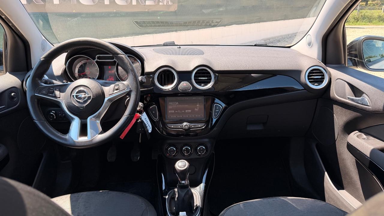 Opel Adam 1.2 70 CV Glam