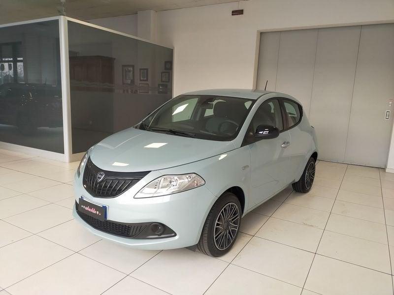 Lancia Ypsilon 1.0 FireFly 5 porte S&S Hybrid Silver Plus