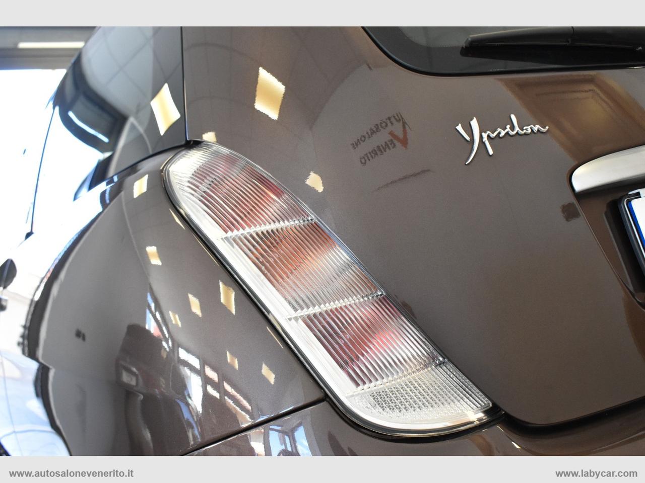 LANCIA Ypsilon 1.2 Versus