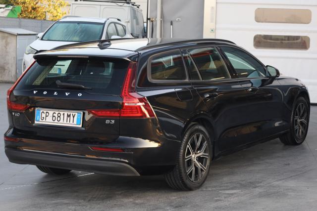VOLVO V60 NON MARCIANTE B3 automatico Essential PREZZO NETTO