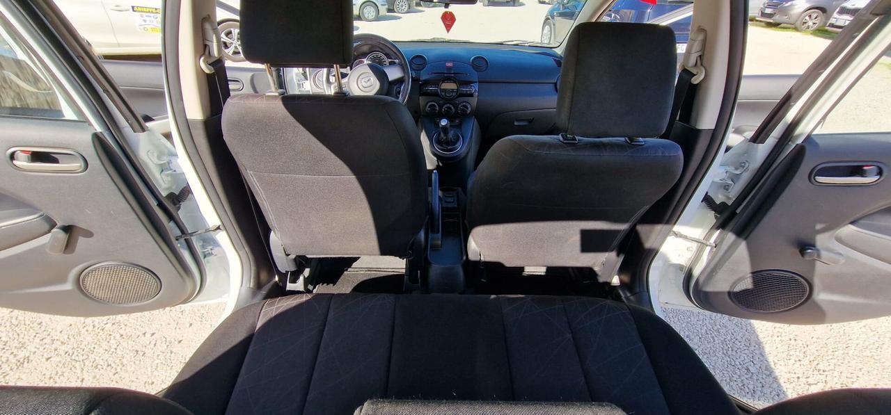 Mazda2 1.3 16V 75CV 5p. Trendy 2014