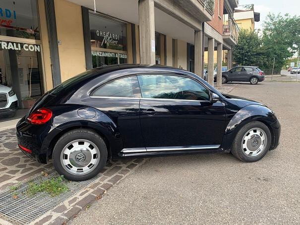 Volkswagen Maggiolino 1.6 TDI Design