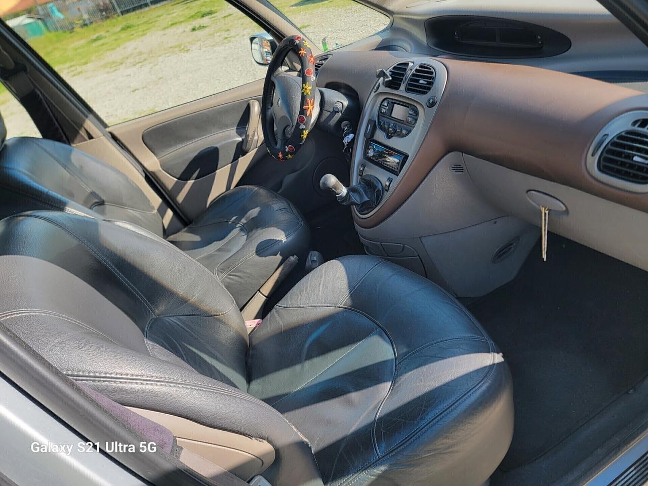 Citroen Berlingo 2.0 HDi 5p. Modutop