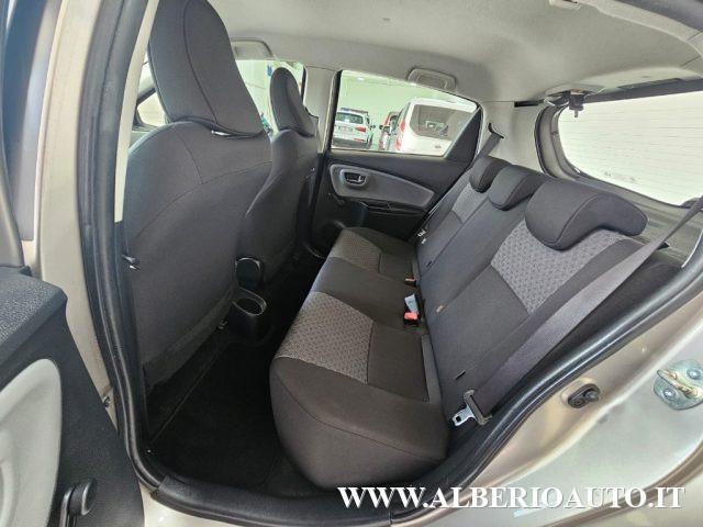 TOYOTA Yaris 1.0 5 porte Lounge