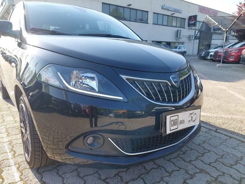 Lancia Ypsilon 1.0 FireFly 5 porte S&S Hybryd Gold